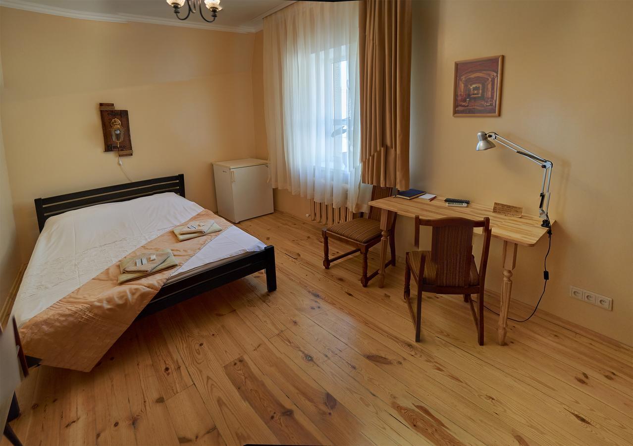 Odessa Comfort House Aparthotel Bagian luar foto